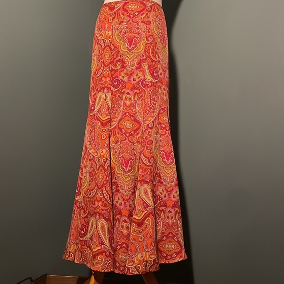 100% silk Talbots'smermaid cut maxi skirt intricate Paisley